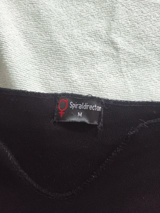 Camiseta Gótica Punk Negra Manga Larga