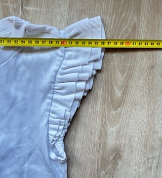 Camiseta Zara sin mangas volantes mujer Talla S