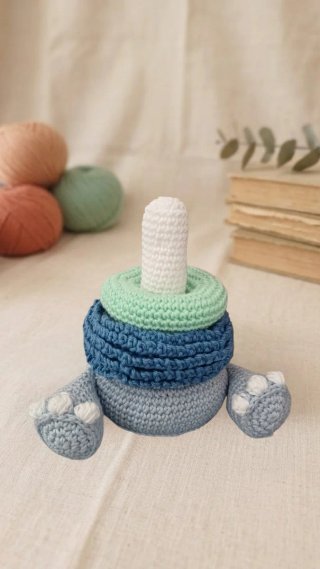 Torre didáctica amigurumi