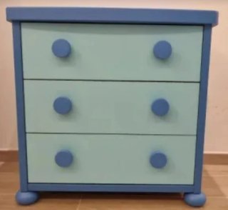 Dormitorio infantil azul y claro