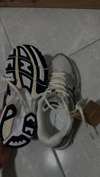 Asics Gel Kayano 14 Beige/Plata