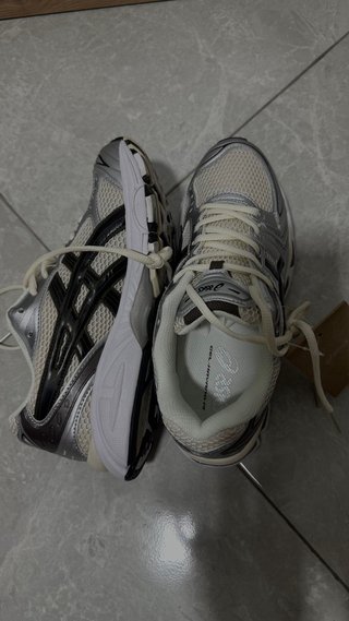 Asics Gel Kayano 14 Beige/Plata