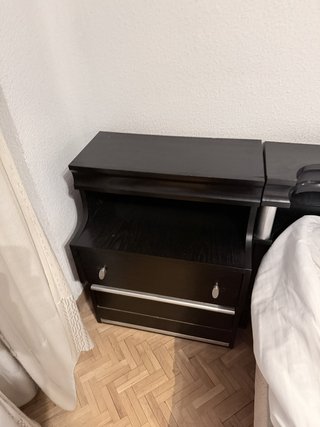 Conjunto dormitorio 4 piezas: mesillas y cómoda