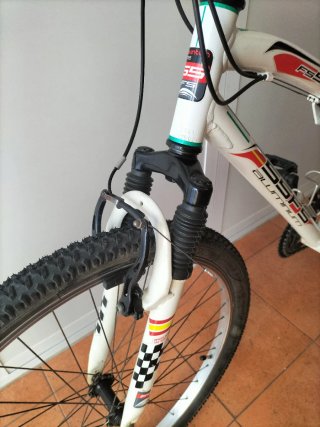 Bicicleta Montaña Aluminio 26. Shimano 21 V