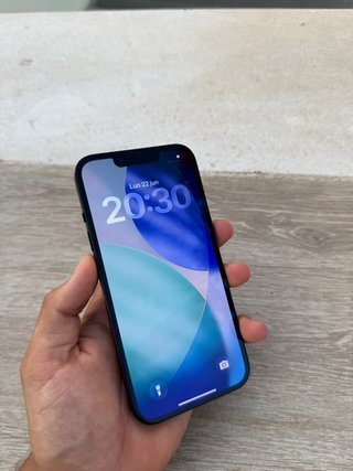 iPhone 13 Azul Oscuro