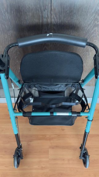 Andador ZEN con asiento regulable y frenos