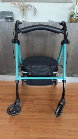 Andador ZEN con asiento regulable y frenos