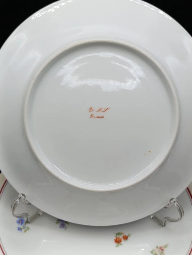 Set platos porcelana francesa UML