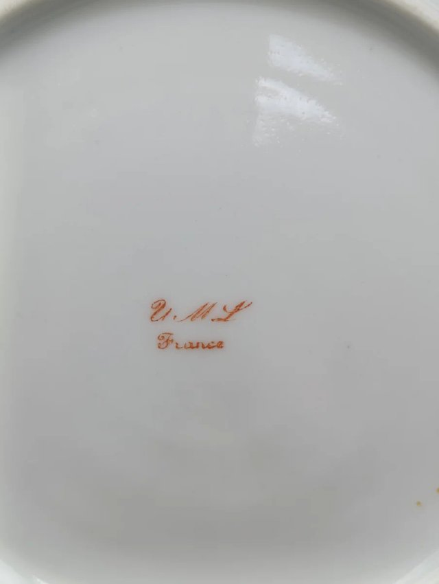 Set platos porcelana francesa UML