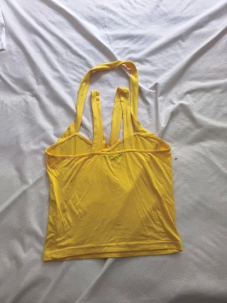 Top amarillo Shein talla M