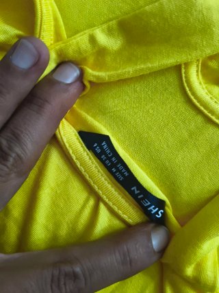 Top amarillo Shein talla M