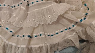 Vestido Sevillana Artesanal Blanco y Turquesa