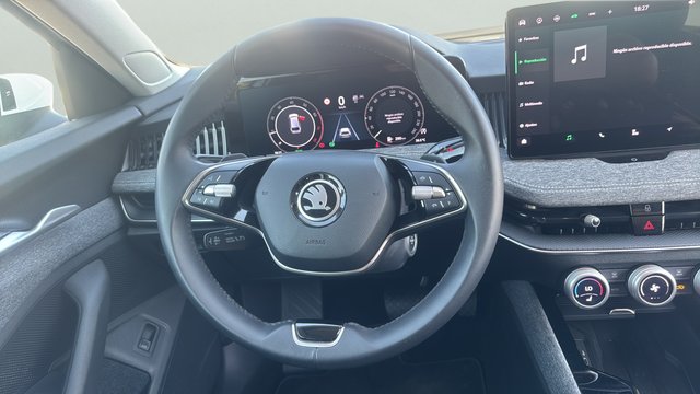 Skoda Superb Combi 1.5 TSI m-HEV Selection DSG 110 kW (150 CV)