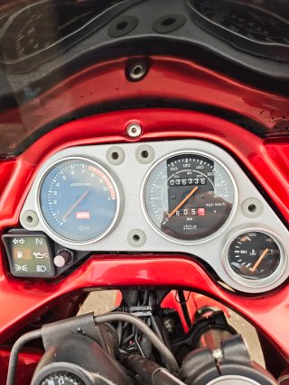 Aprilia Pegaso Cube 650 Roja