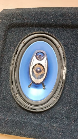 Bandeja Trasera Peugeot 205 con Altavoces