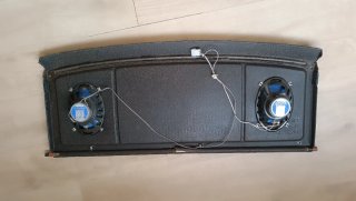 Bandeja Trasera Peugeot 205 con Altavoces