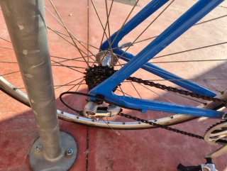 Bicicleta de carretera aluminio azul