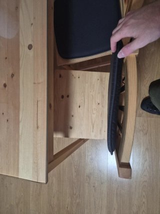 Conjunto mesa y sillas pino