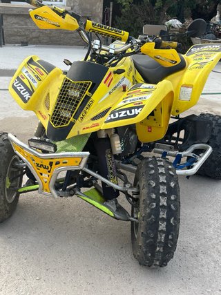 Suzuki LTZ 400