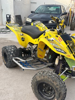 Suzuki LTZ 400