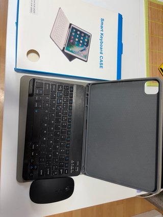 iPad Pro 11 128GB 3ª Gen Plata + accesorios