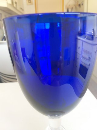 Copa de exhibición azul