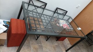Mesa de comedor cristal y metal