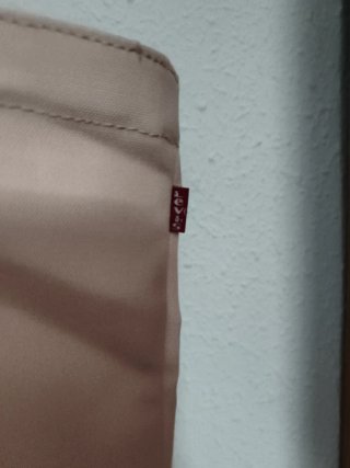 Bolso de tela Levis rosa muy claro