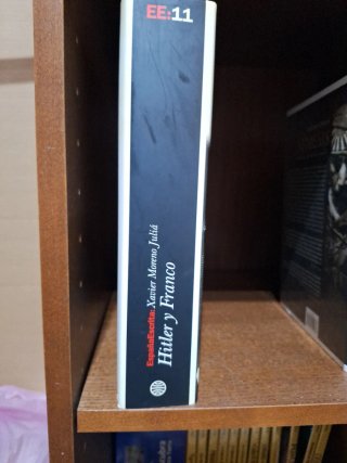 Libro  de Xavier moreno  julia