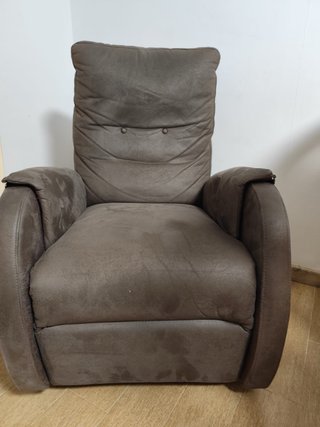Sofá y sillón tela marrón/gris