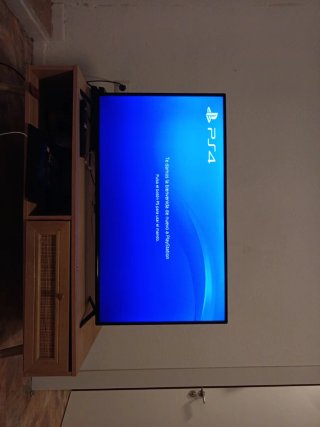 PS4 (Playstation 4) Negra con Mando