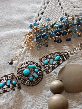 Lote Colgantes y Pulseras Dayaday