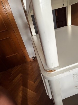 Mesitas de noche blancas de madera