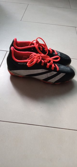 Botas de fútbol Adidas Predator niño