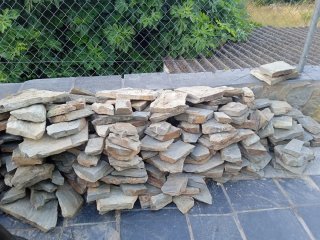 Losas de piedra nicorella o llicorella
