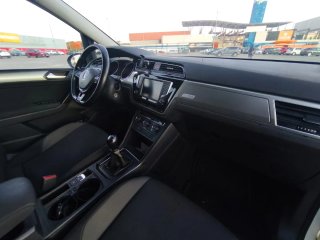 Volkswagen Touran 2016
