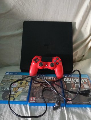 PS4 (PlayStation 4) + Controller Rosso + Giochi