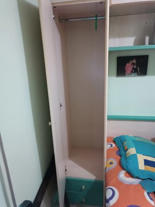 Dormitorio juvenil con dos camas