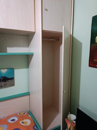 Dormitorio juvenil con dos camas