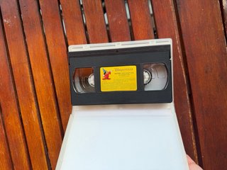 VHS Bichos Disney Pixar