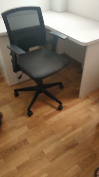 Silla de oficina Staples negra