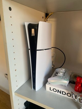 PlayStation 5 con 2 mandos