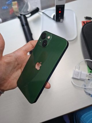 iPhone 13 256GB Verde + Funda y protector
