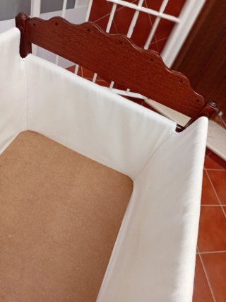 Mini Cuna de madera y mimbre