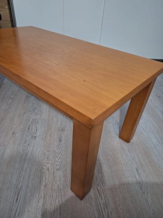 Mesa de centro de madera