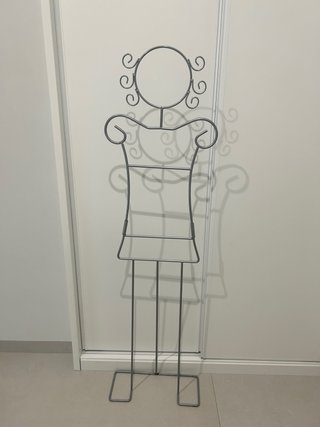 Galán de noche siluetas hombre y mujer