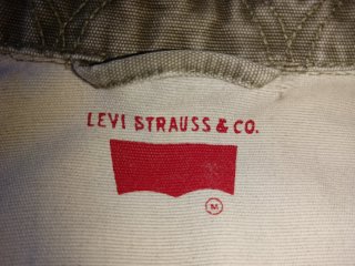 Cazadora Levi's entallada verde militar Talla M