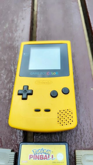 Consola Nintendo Game Boy Color Amarilla