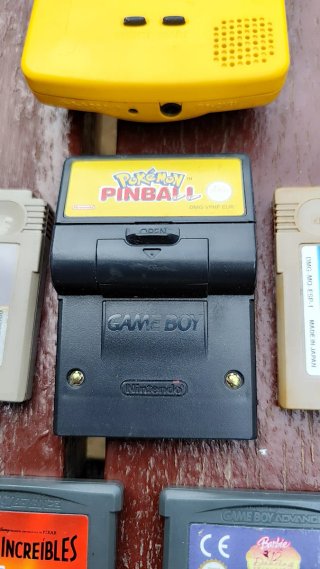 Consola Nintendo Game Boy Color Amarilla