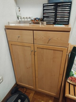 Mueble auxiliar madera y plástico